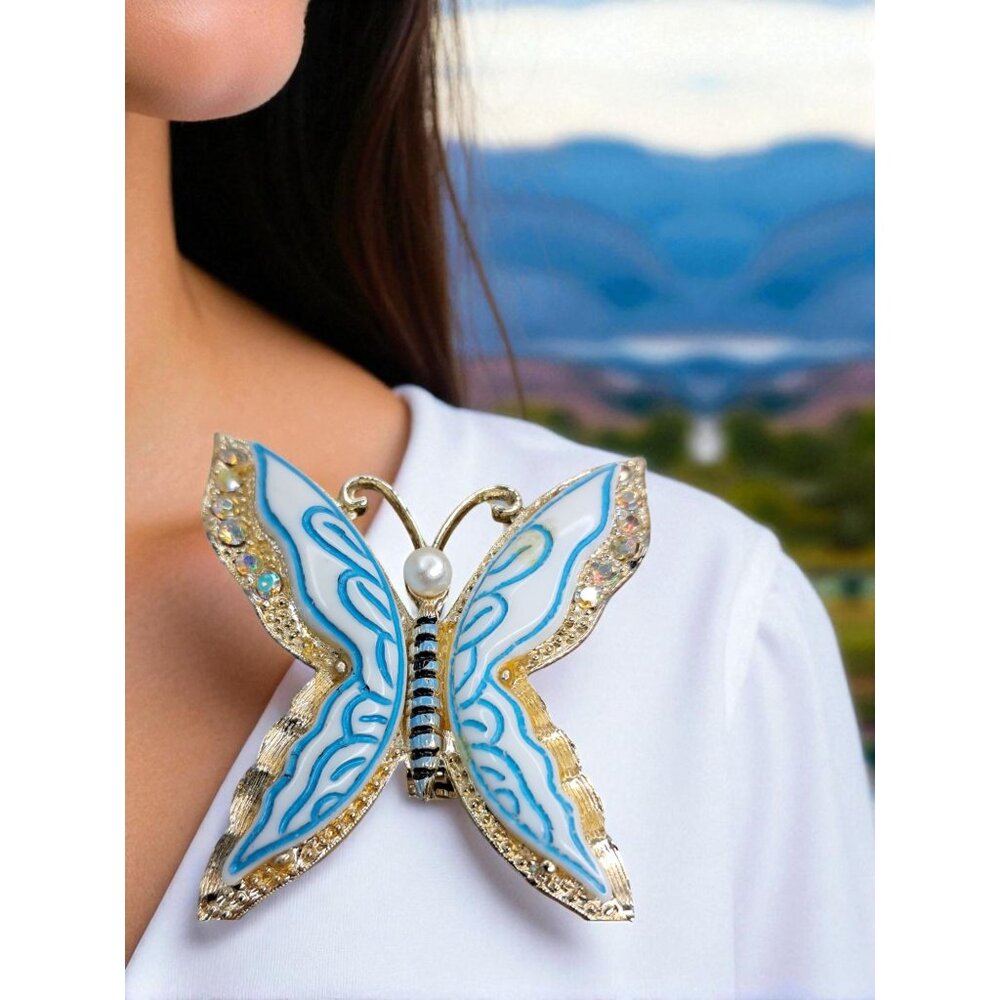 Vintage Butterfly Brooch Blue White Gold Tone Lucite Enamel Faux Pearl Rhineston